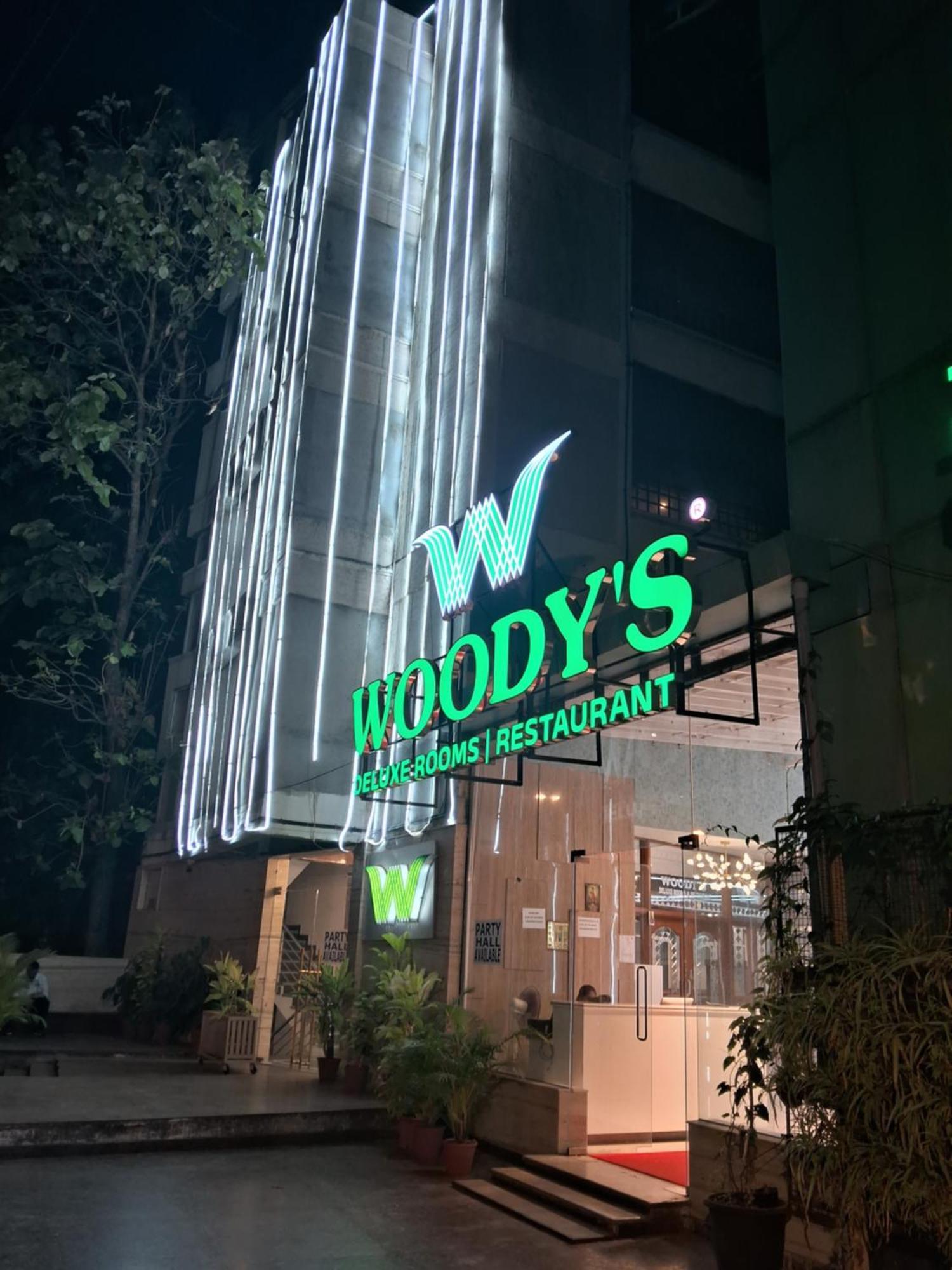 فندق Woody'S بنغالور المظهر الخارجي الصورة